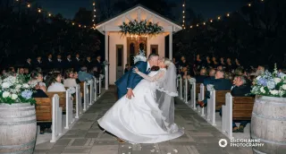 Emma & Kolt Mitchell’s Joy-Filled Celebration at The Berry Barn