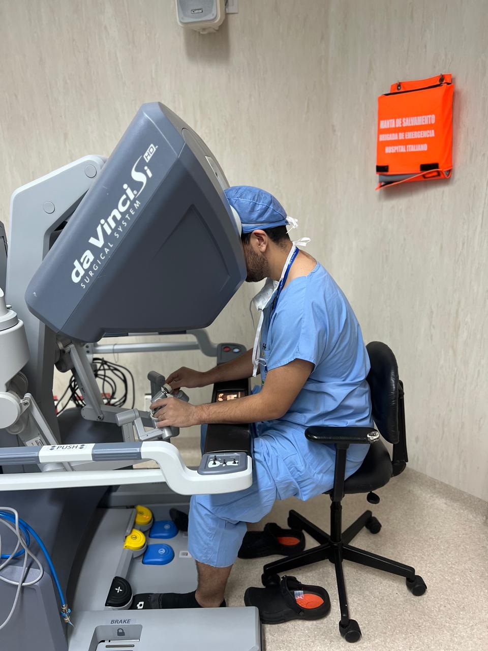 Cirugía robótica en urología: qué es, ventajas y en qué casos se recomienda