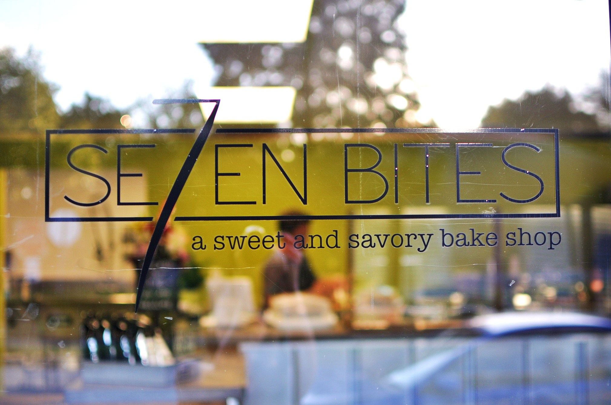 Se7en Bites in Orlando, FL: The Comfort Food & Bakery Gem You Need on Your Orlando Foodie List 🚗🍰