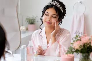 Cuidado de la Piel para Quinceañeras, La Guía Completa para Lucir Radiante en Fotos y en tu Gran Día