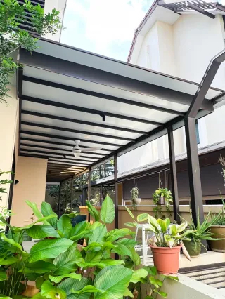 Aluminium Composite Roof vs. Polycarbonate Roofs