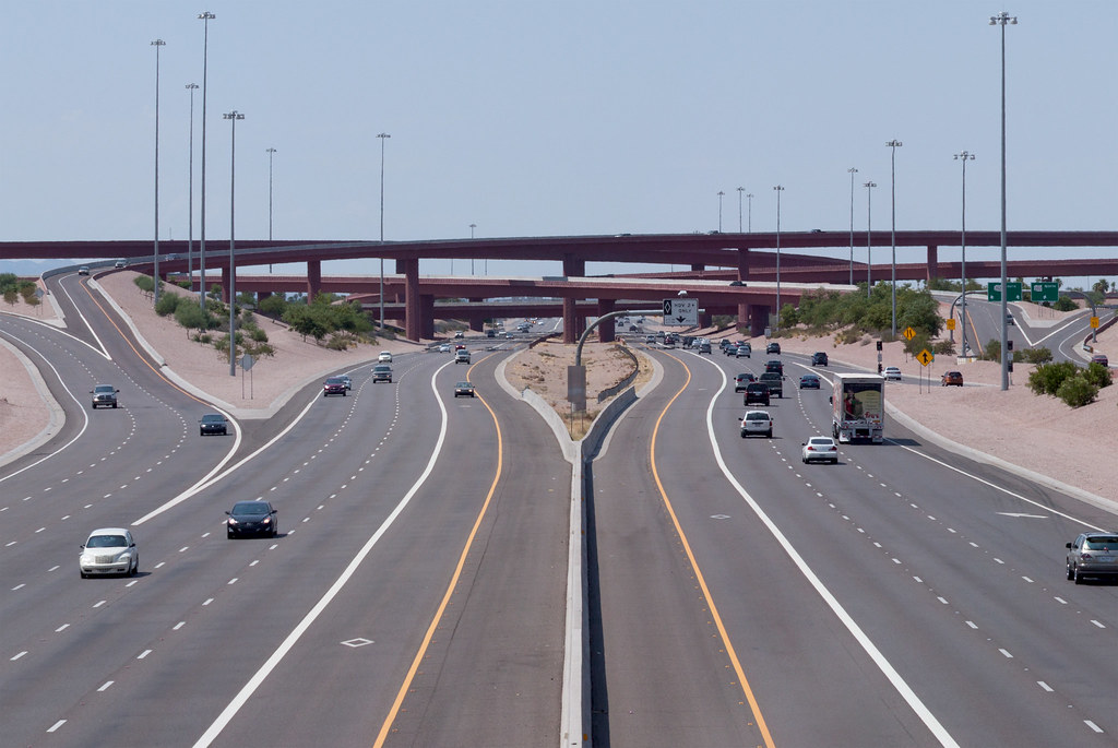 Experience Phoenix in Style: Luxury Car Rental Options Across the Phoenix Metro Area