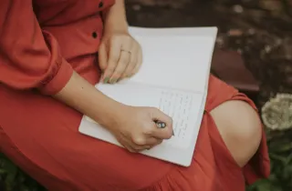 Spring Cleaning Your Mind: How to Let Go of Old Thought Patterns