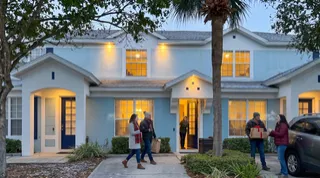 Why Staying Near Disney Matters During the Holidays