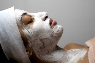 How to Choose the Right Facial Treatments for Your Skin Type and Age