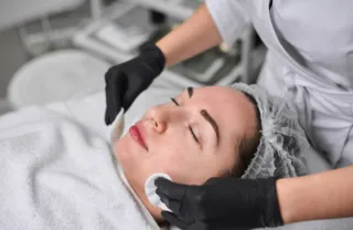 7 Skin Benefits of Geneo Facial Treatments, According to a Skincare Specialist