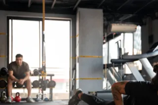 How Long Should You Rest Between Sets?