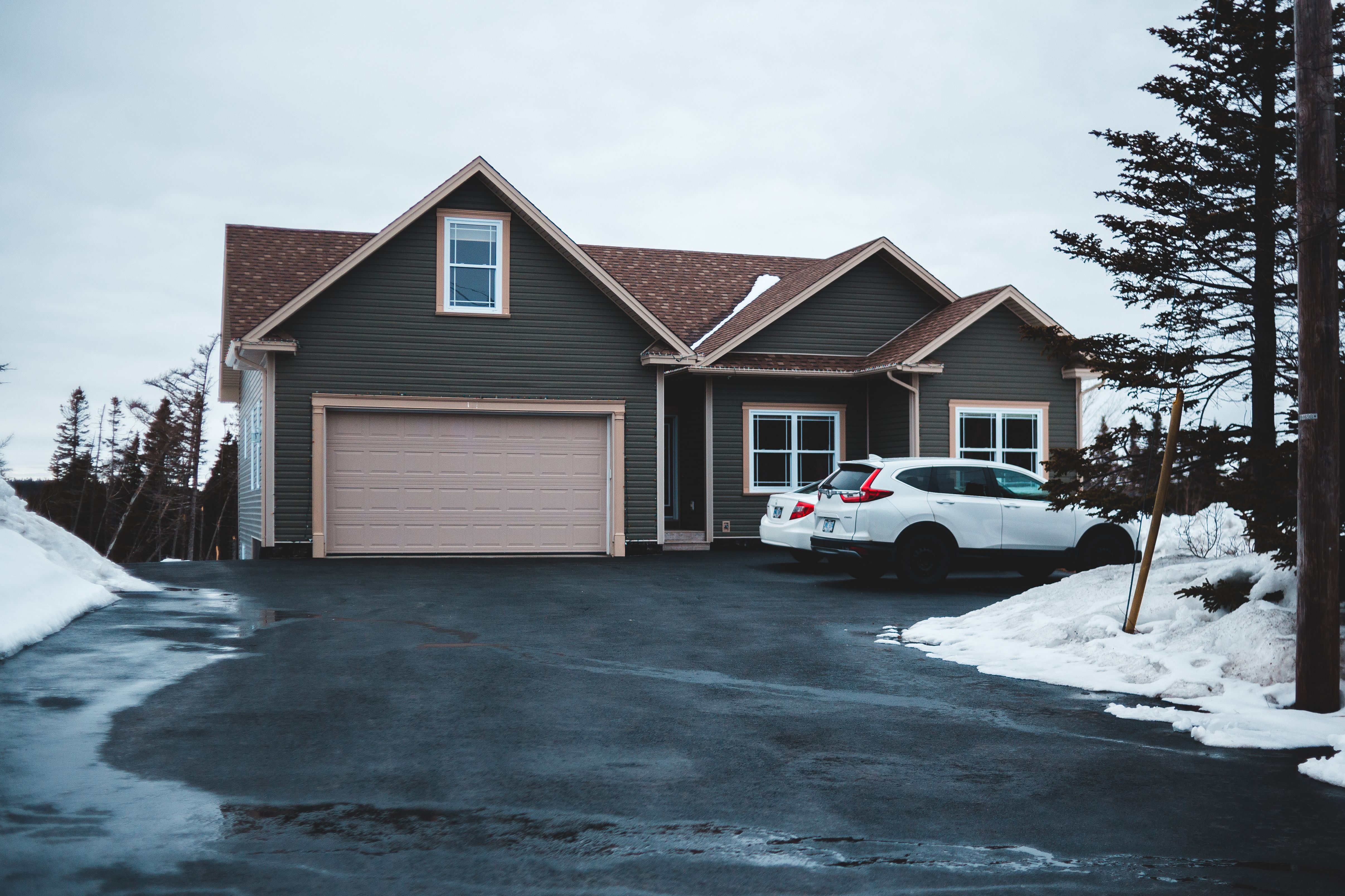 Asphalt vs. Concrete Driveways in Maine: Which Is Right for You? | Maine Paving
