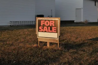 Can you sell a house that has a lien on it? | Quick Home Offers
