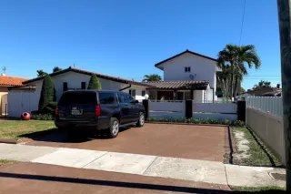 Why Impact Garage Doors Matter for Florida Hurricanes