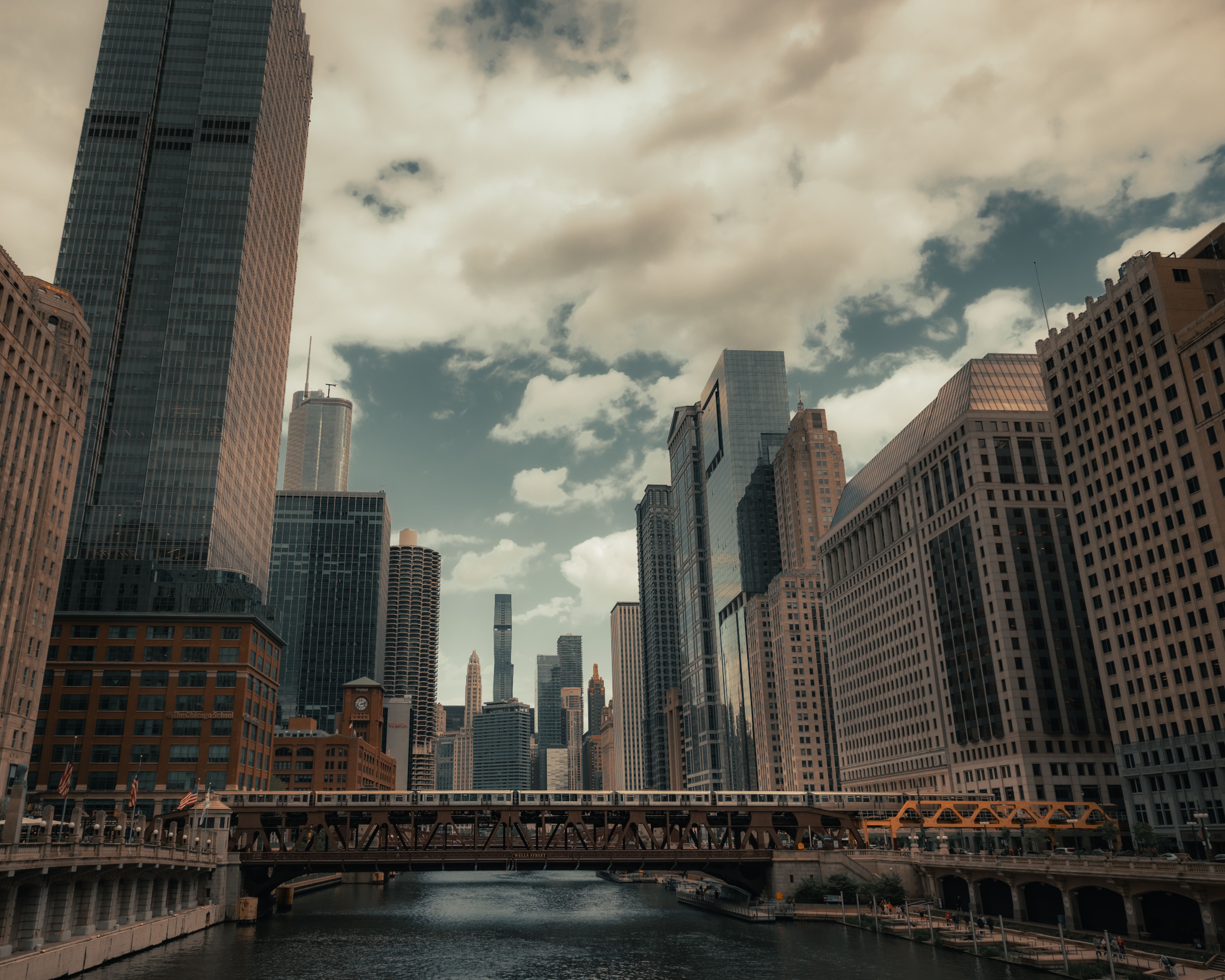 🌆 Why Renting a Car Is the Best Way to Visit Navy Pier and Nearby Attractions | Drive Ease Rentals, Chicago, Chicago Suburbs 🚗