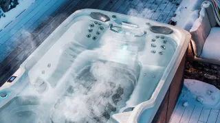 Can You Use a Hot Tub in Winter?