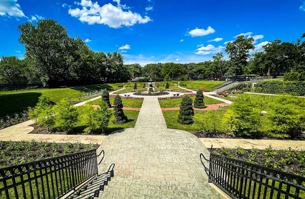 🌳 Phillips Park Adventure Guide – Aurora, IL | Sheba Car Rentals 🚗