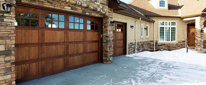 When to Replace Garage Door When to Replace | Boston, MA Guide