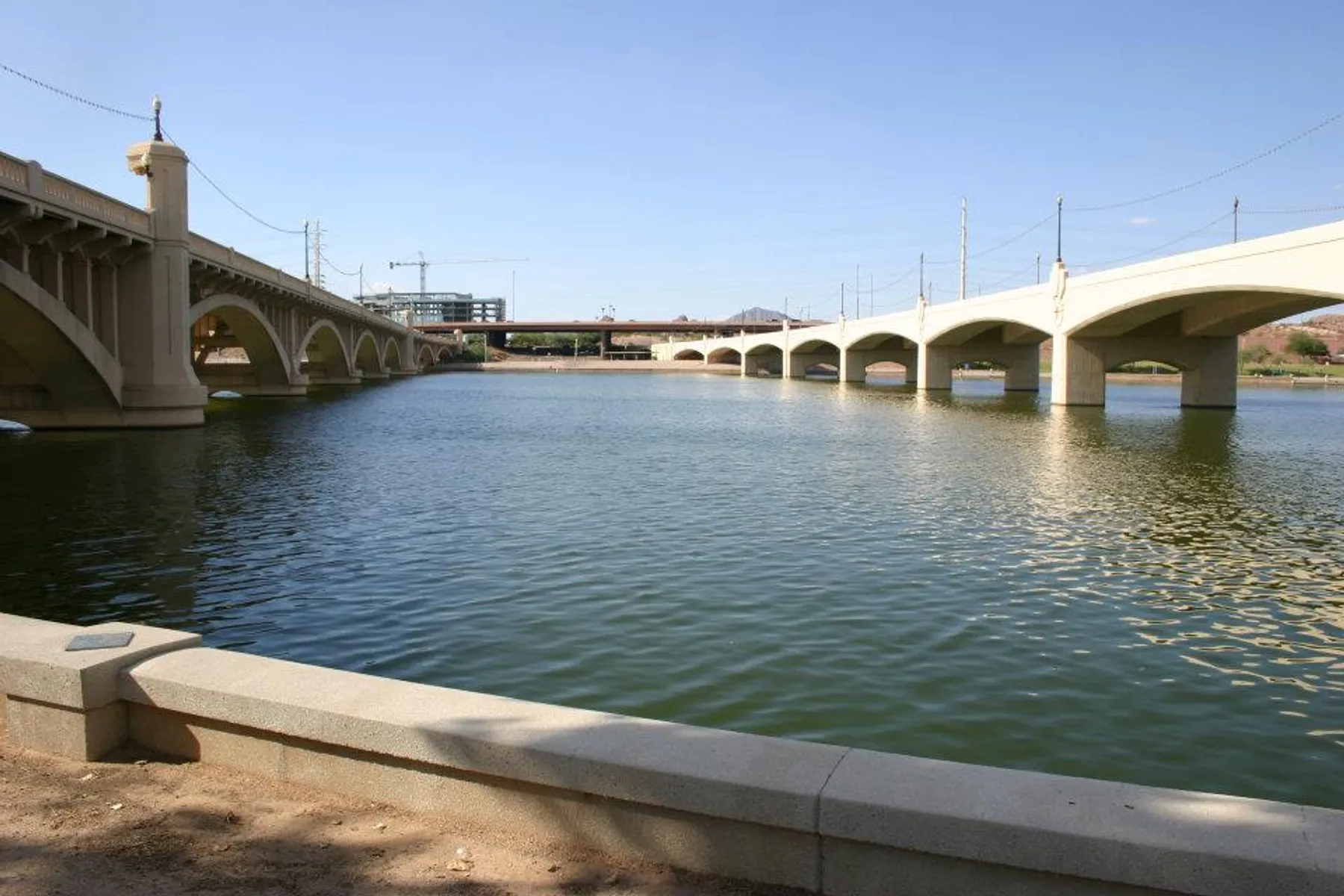 🌅 Tempe Town Lake in Tempe, Arizona – The Ultimate Spot for Waterfront Fun, Sunset Views & City Adventures