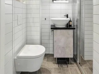 SMALL BATHROOM REMODEL: WHY THE RIGHT LAYOUT SHOULD COME BEFORE THE FINISHES