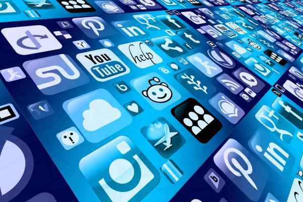 Should You Outsource Social Media Marketing?