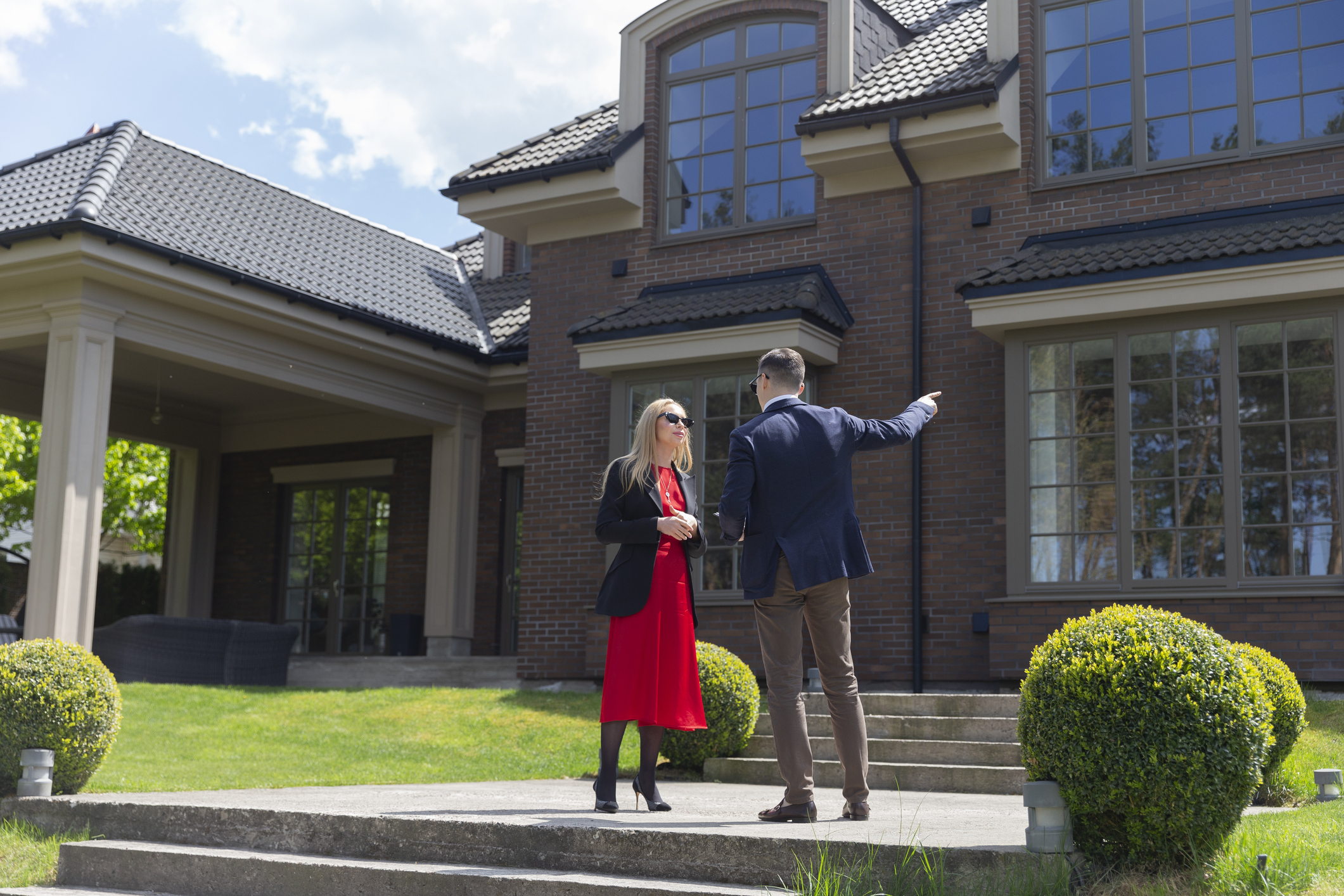 How Do Off-Market Luxury Deals Work in Owasso?