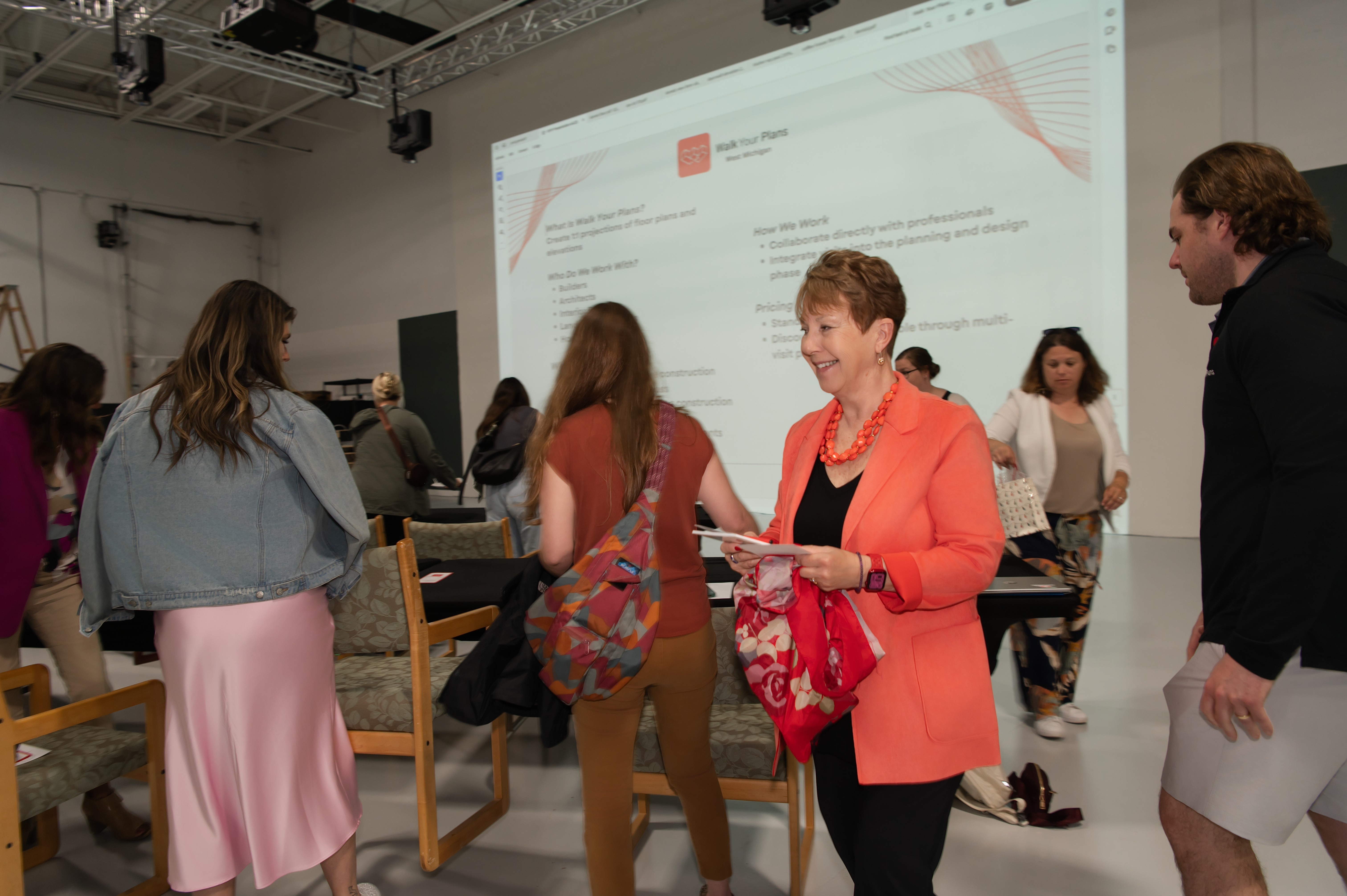 Business Networking Tips: Stop Collecting Cards and Start Getting Referrals