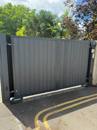 Modern Gate Installation in Leatherhead, Surrey