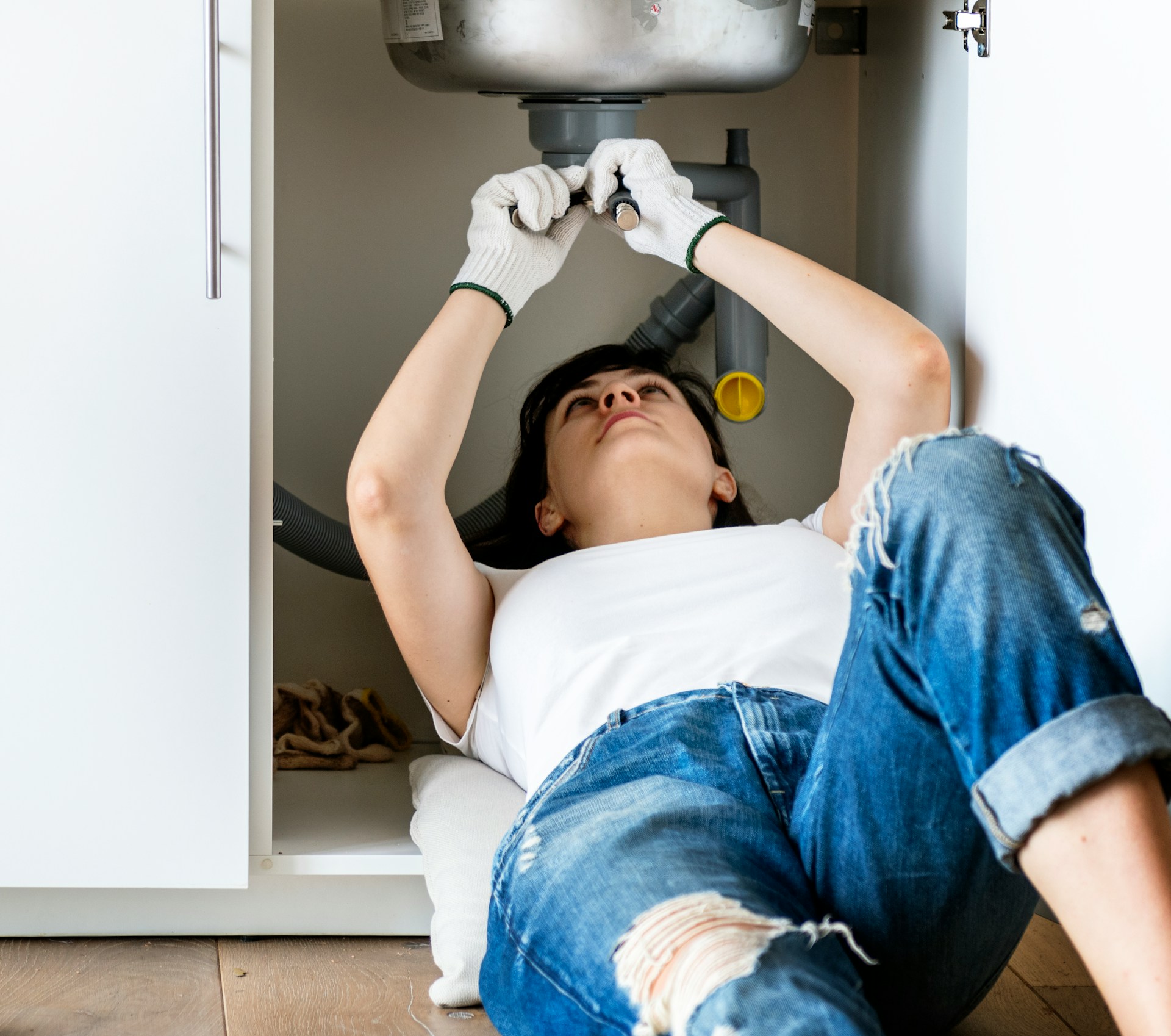 Recognizing Drain Cleaning Emergencies in Graham Homes