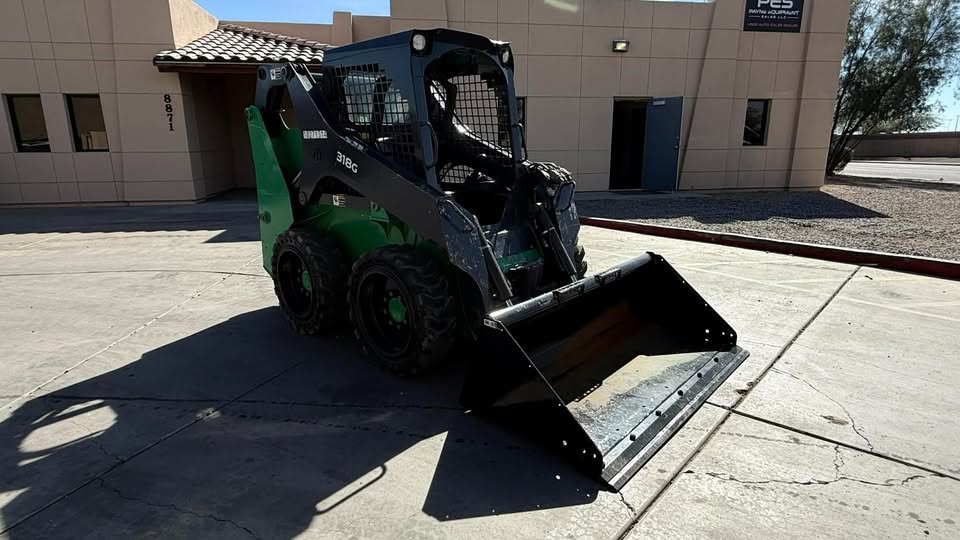 2019 John Deere 318G Skid Steer
