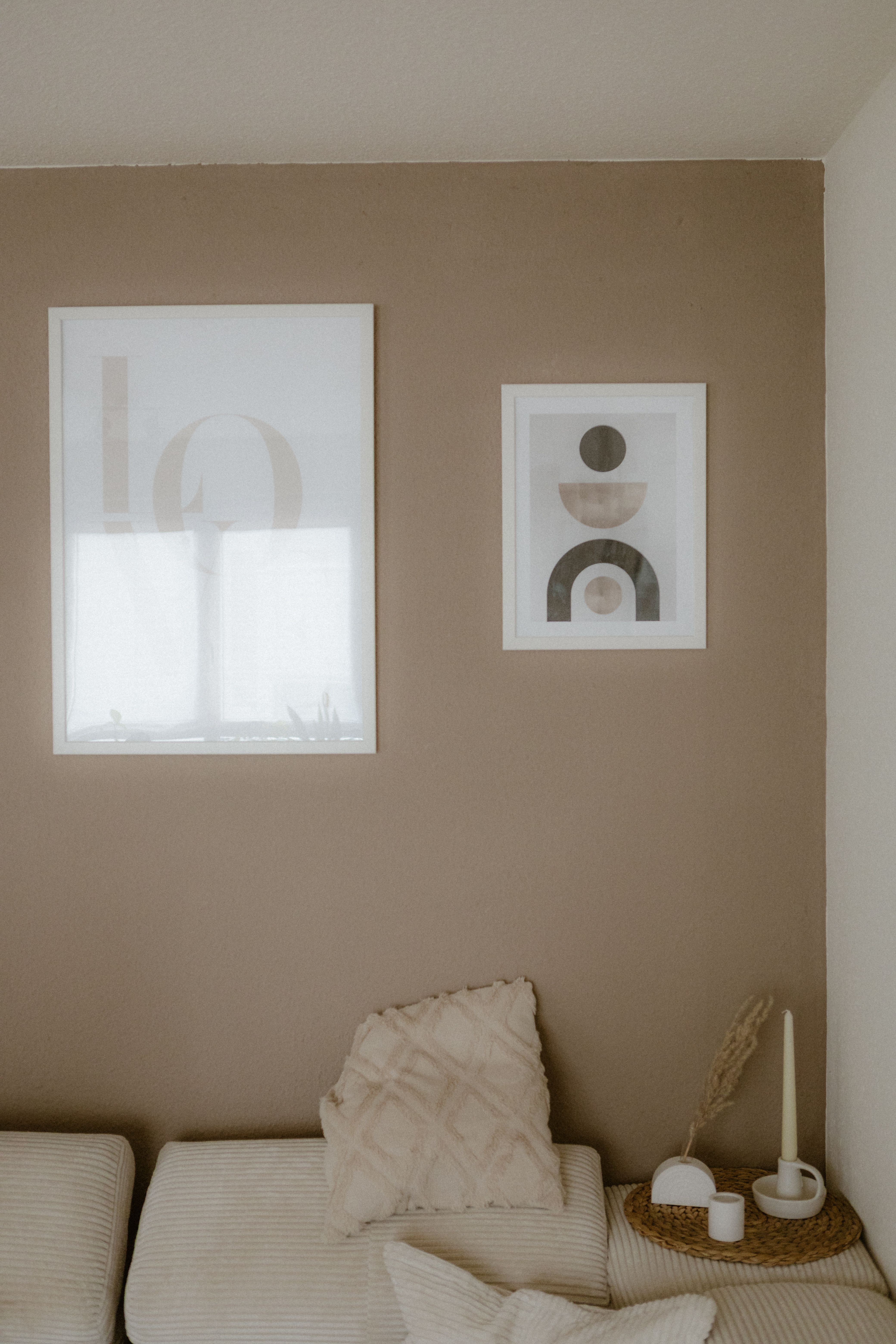 How to Style a Living Room Statement Wall That Becomes the Heart of Your Home