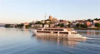 The World Awaits: Discover River, Ocean & Expedition Cruising With Viking