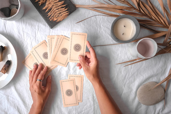 Find Clarity with Tarot: Overcome Feeling Stuck