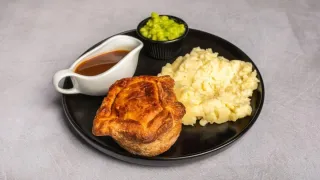 Homemade Steak And Guinness Pie