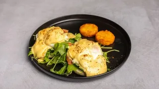 Eggs Royale