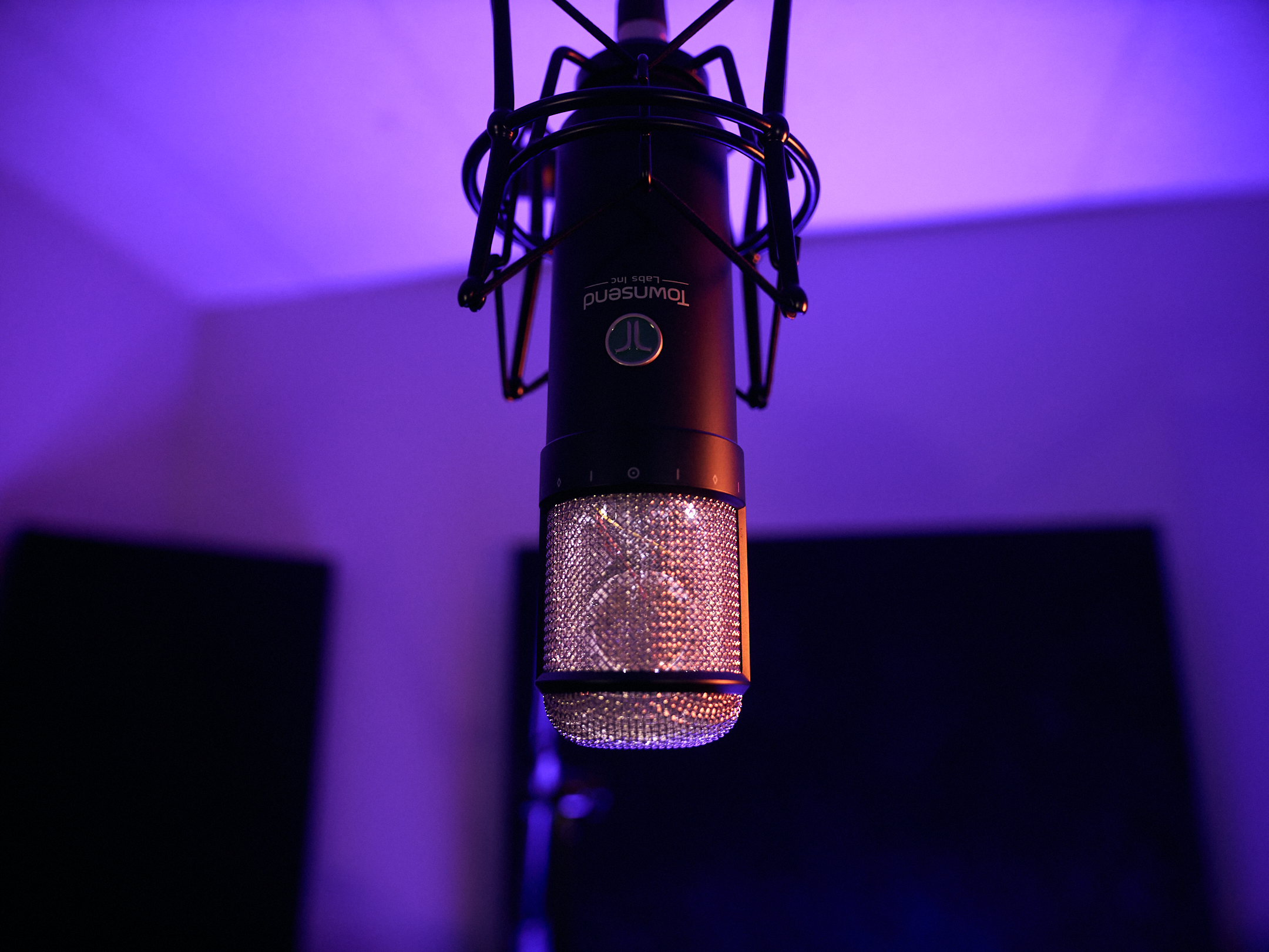 Podcast Studio vs. Recording Studio: What's the Difference?
