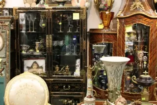 What Really Happens at an Estate Sale (And When to Plan One)