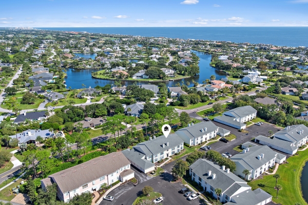 Ponte Vedra Beach Condo for Sale: Walk to the Beach for Under $350,000