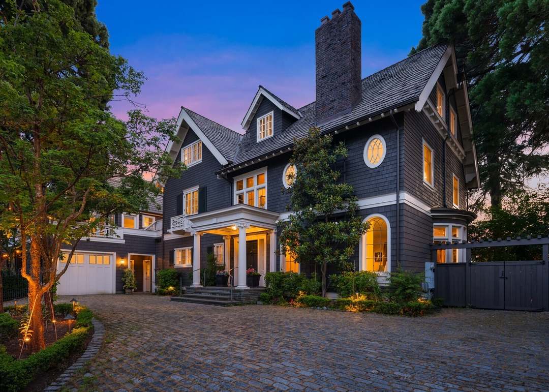 Signs Pests May Be Living Inside Your Walls | Tacoma Pest Control Guide