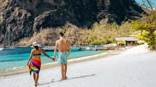 Best Caribbean Islands for Couples Seeking Relaxation & Luxury
