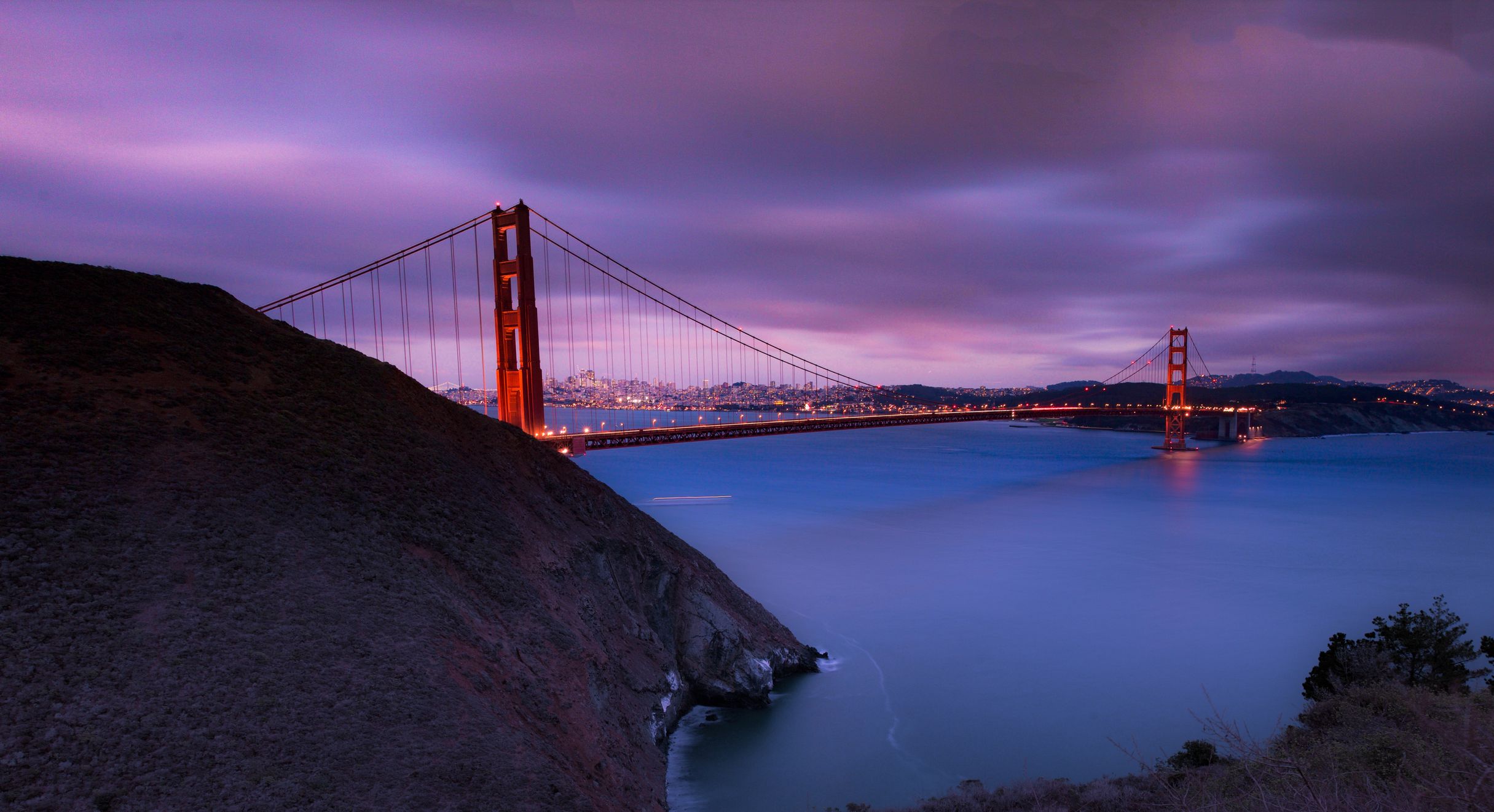 🌉 Golden Gate Bridge in San Francisco, CA: A Legendary Landmark with Stunning Views and Unforgettable Adventures