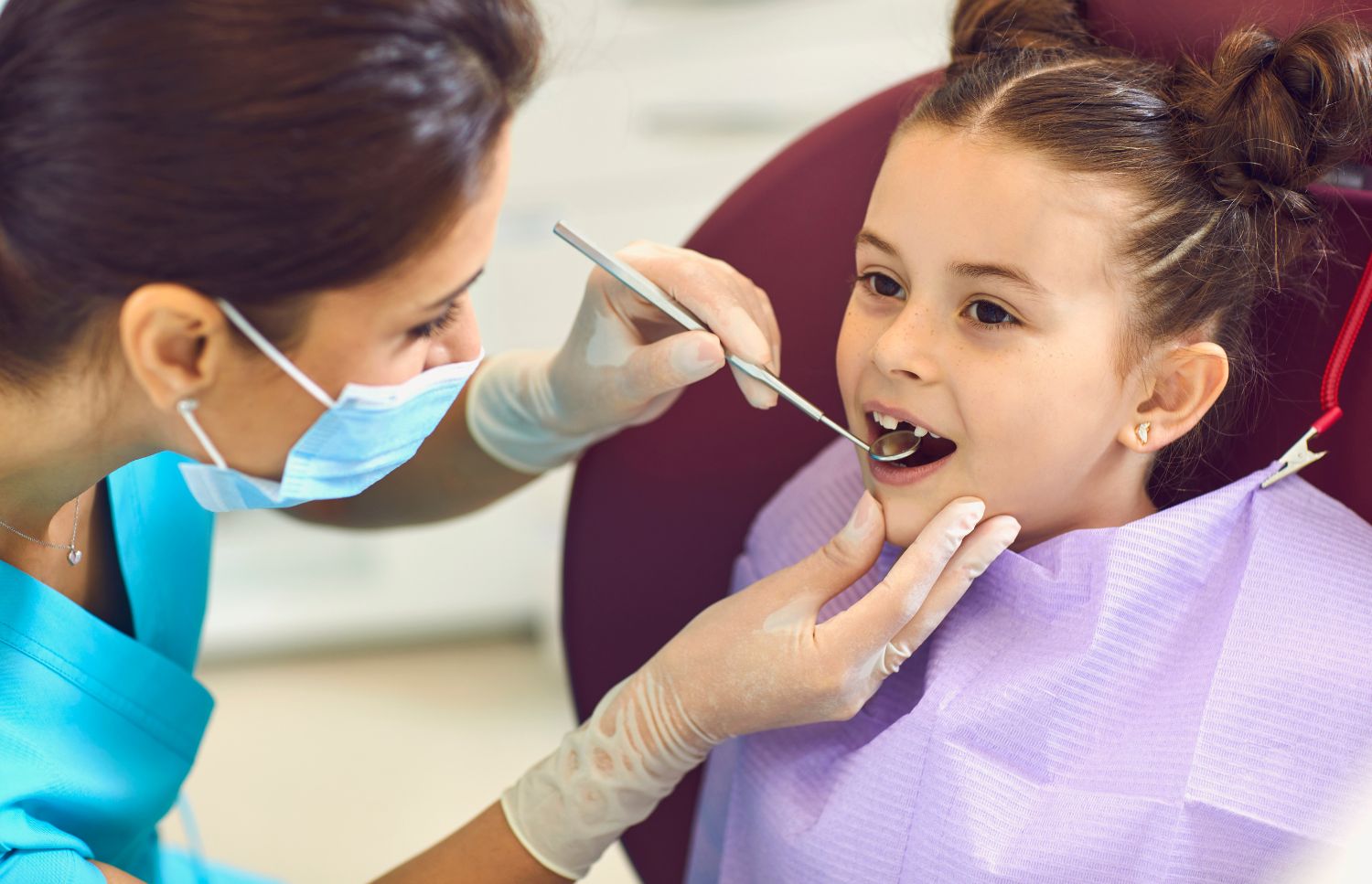 Pediatric Dentist Tips for Managing High-Anxiety 