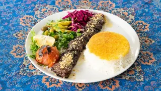 Chelo Kebab Torshs (Beef)