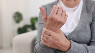 How Compression Therapy Supports Mobility in Arthritis Patients