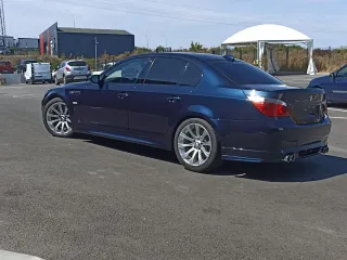 Comment la préparation esthétique automobile augmente la valeur de votre véhicule