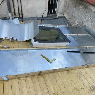 Pose de Velux à Beauvais : apporter plus de lumière et de confort à votre maison