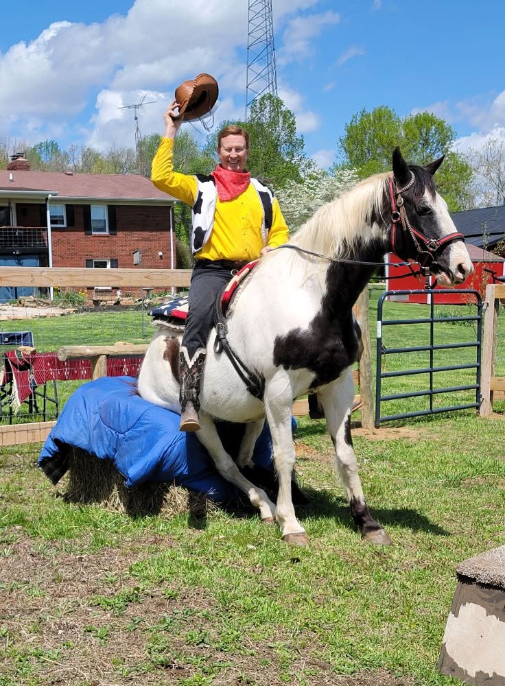 Faith Conversation with Sarah Rose and Dave Davis: Inspiring Faith, Horses, and Christian Ministry