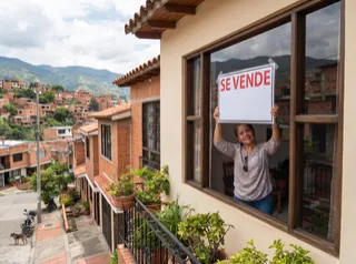 ¿Qué Pasa si Vendes una Casa con Ampliaciones No Legalizadas? El Riesgo Oculto en la Promesa de Compraventa