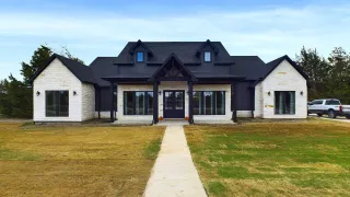 Why Most Construction Projects in Dallas–Fort Worth Go Over Budget (And How to Avoid It)