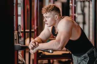 Maintaining Muscle While Cutting: Keeping Your Gains