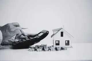 Should You Wait for Mortgage Rates to Drop Before Buying a Home?
