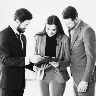 Choosing a Real Estate Agent is Exactly Like Dating (And You’ve Been Swiping Right on the Wrong Ones)