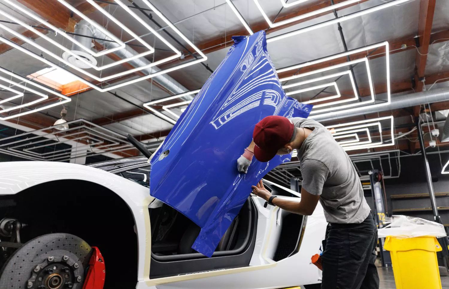 Common Mistakes to Avoid With Vehicle Wrap Design