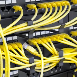 Câblage informatique à Angers : optimiser votre réseau en entreprise